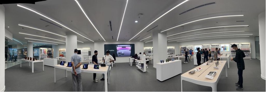 Apple Premium Reseller - Lippo Mall Puri